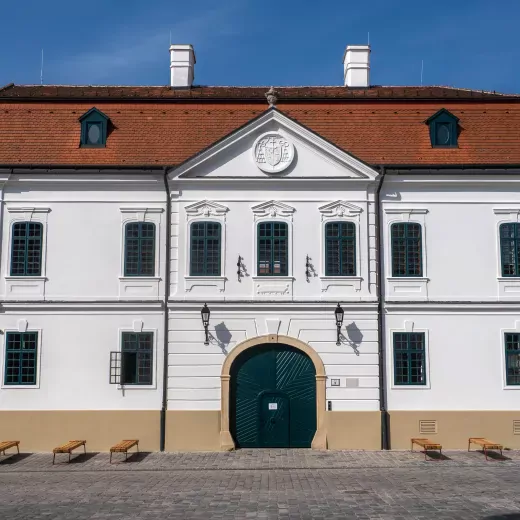 A második ütembe lépett a veszprémi várnegyed felújítása 