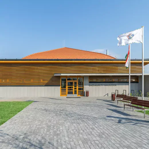 Gazdagrét Training Swimming Pool