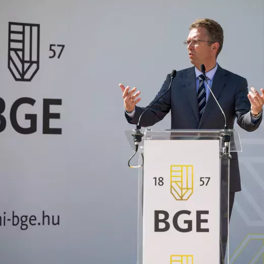 Világszínvonalú könyvtárral büszkélkedhet a BGE új hallgatói központja