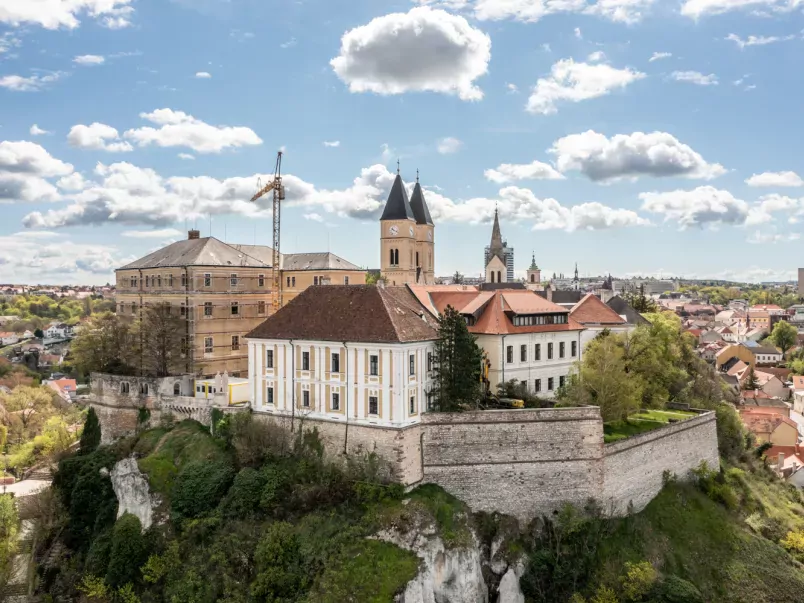 Veszprémi castle quarter 2 - St. George Chapel, Seminary, Körmendy House 